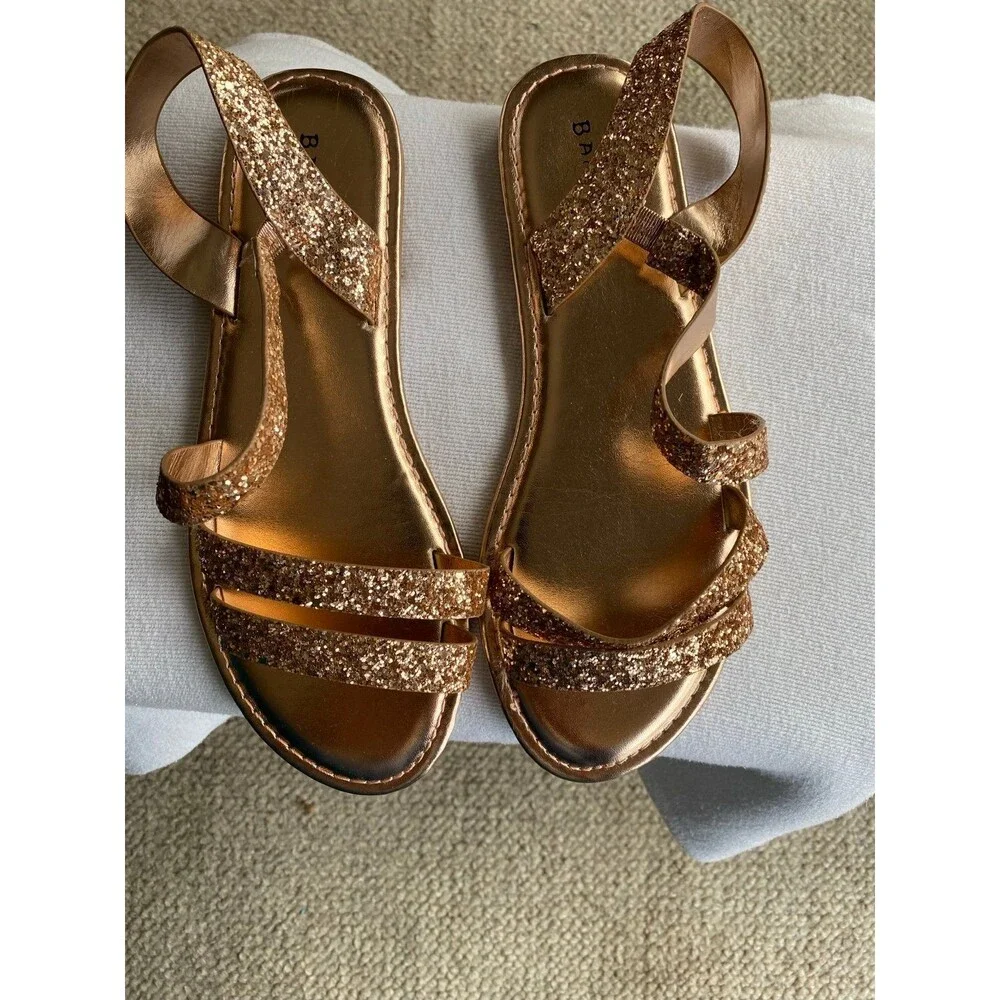 Women's Sandal Rose gold glittery Sandal with back straps for extra grip 8.5 NWT